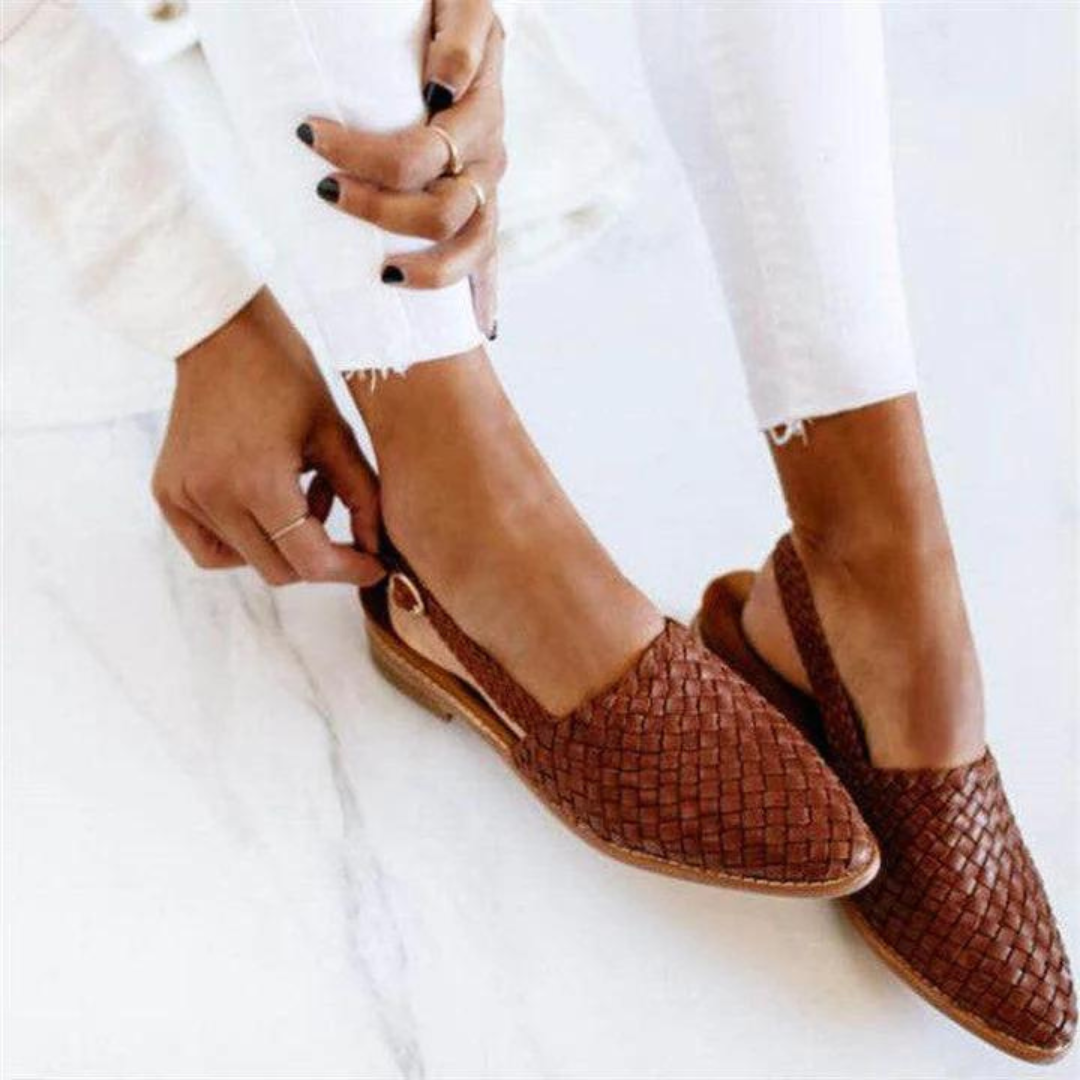 Arielle-Claire™ | Sandales Basses Artisanales Élégantes et Confortables