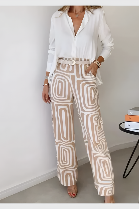 Pantalon chic - chemisier et ceinture offerts