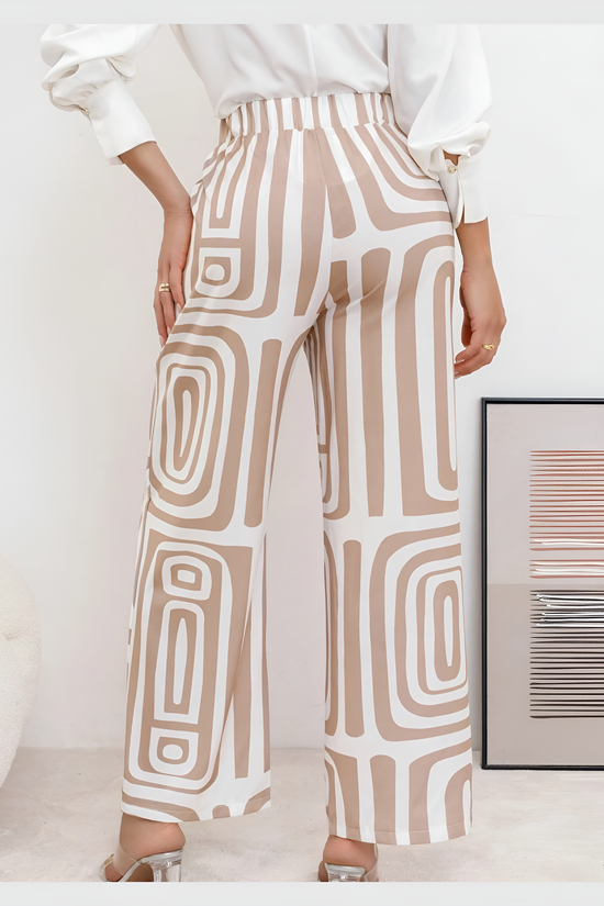 Pantalon chic - chemisier et ceinture offerts