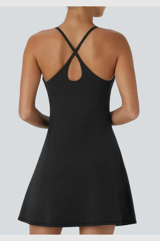 Robe de printemps avec brassière intégrée et shorts