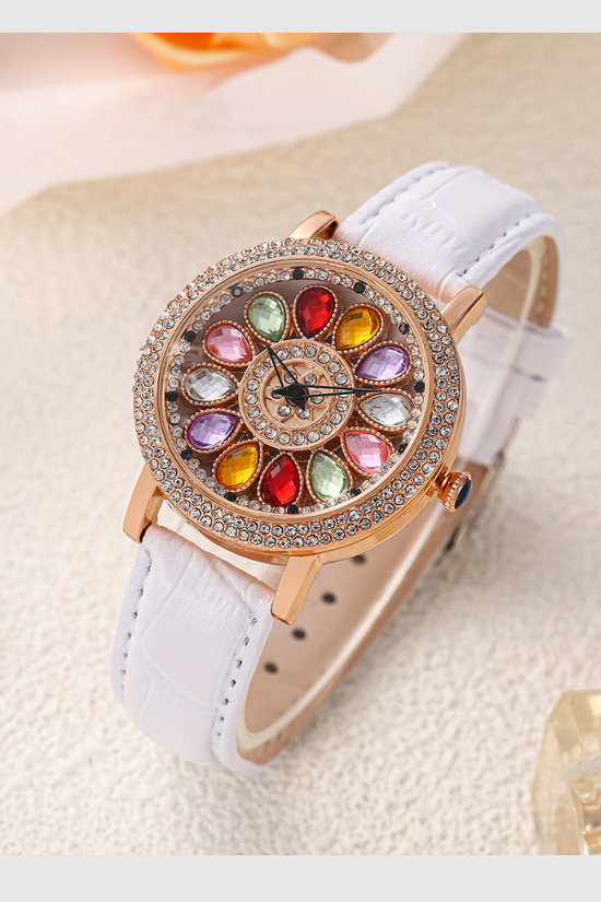 Montre Eclatante fleur de cristal ou le temps rencontre le luxe