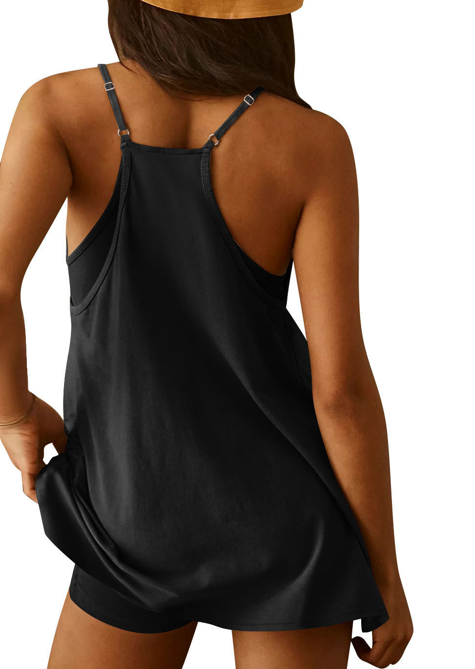 Mini-robe ample avec brassière intégrée et shorts